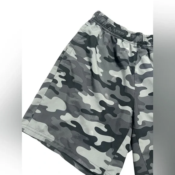 Gymshark Arrival 7" Short Graphite Gray Camo Size XS - Picture 5 of 7